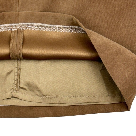 J. McLaughlin Faux Suede Brown Skirt. Gold Tone Turn Lock Accents Pockets. Sz 10 - Picture 4 of 7